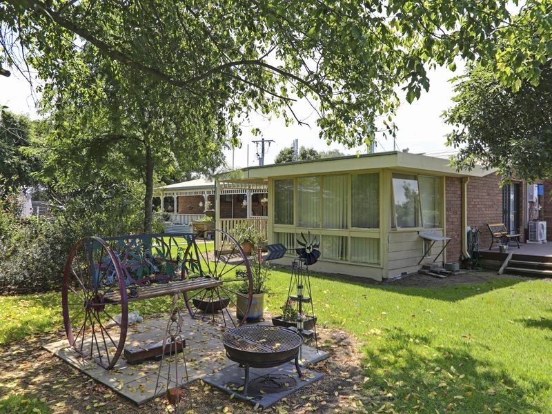 575A Great Alpine Road, Sarsfield VIC 3875
