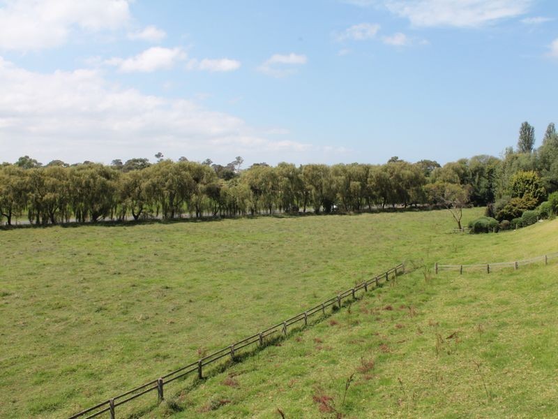 12 Bent Street, Bairnsdale VIC 3875