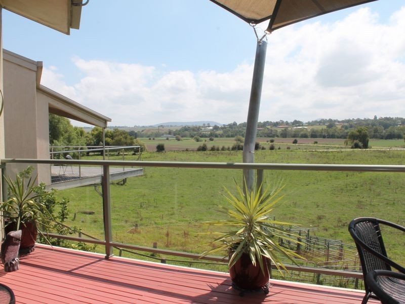 12 Bent Street, Bairnsdale VIC 3875