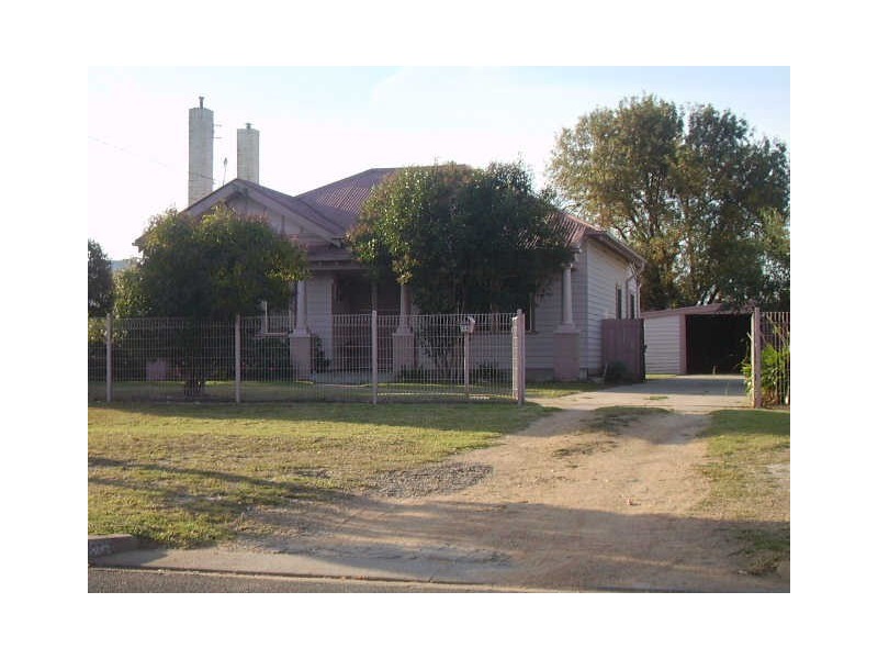 24 Swan Street, Bairnsdale VIC 3875