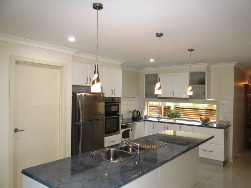 35 Kingsley Drive, Wy Yung VIC 3875