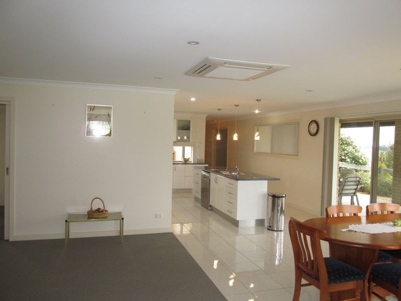 35 Kingsley Drive, Wy Yung VIC 3875