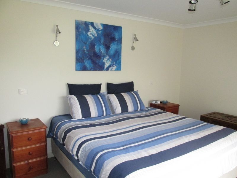 35 Kingsley Drive, Wy Yung VIC 3875