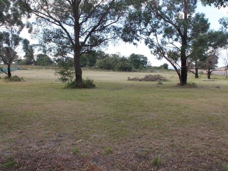 49 Ives Road, Lindenow South VIC 3875