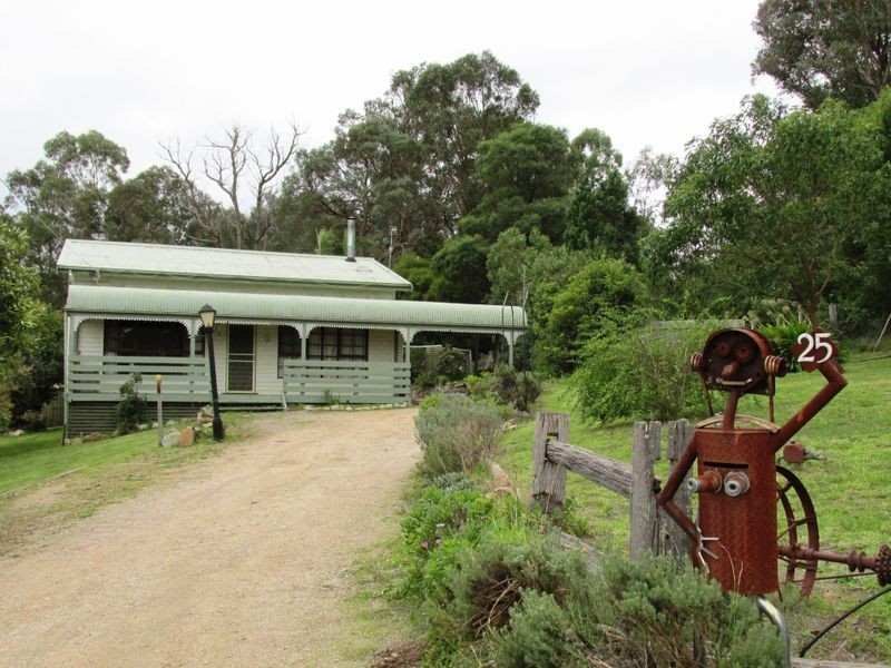 25 Sandy Street, Bruthen VIC 3885