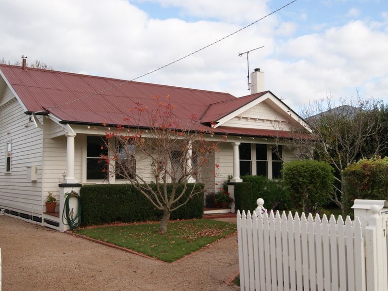 71 Pearson Street, Bairnsdale VIC 3875