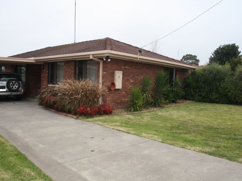 4 Gibbs Place, Bairnsdale VIC 3875