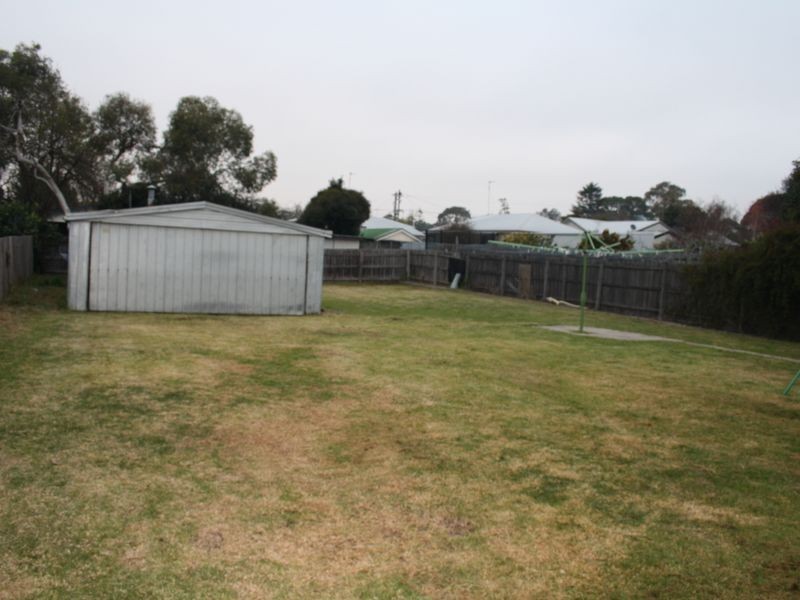 4 Gibbs Place, Bairnsdale VIC 3875