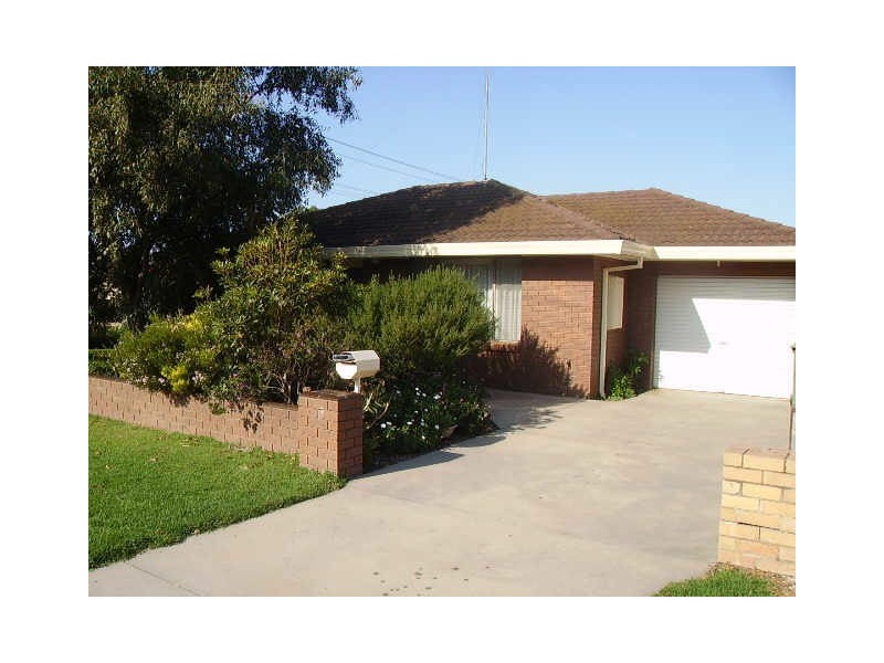 18 Mary Street, Bairnsdale VIC 3875