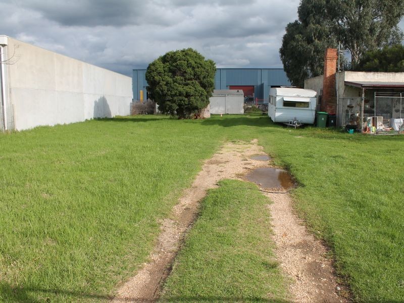 99 Holloway Street, Bairnsdale VIC 3875