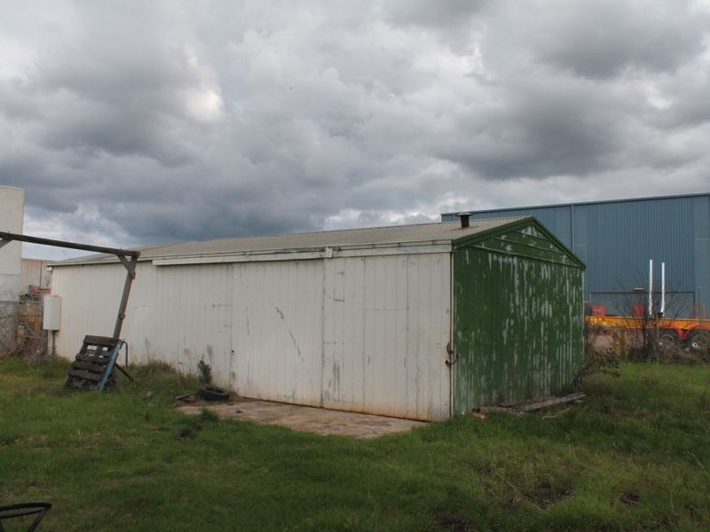 99 Holloway Street, Bairnsdale VIC 3875
