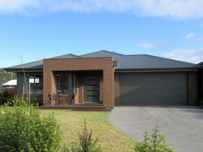 16 Cormorant Close, Bairnsdale VIC 3875
