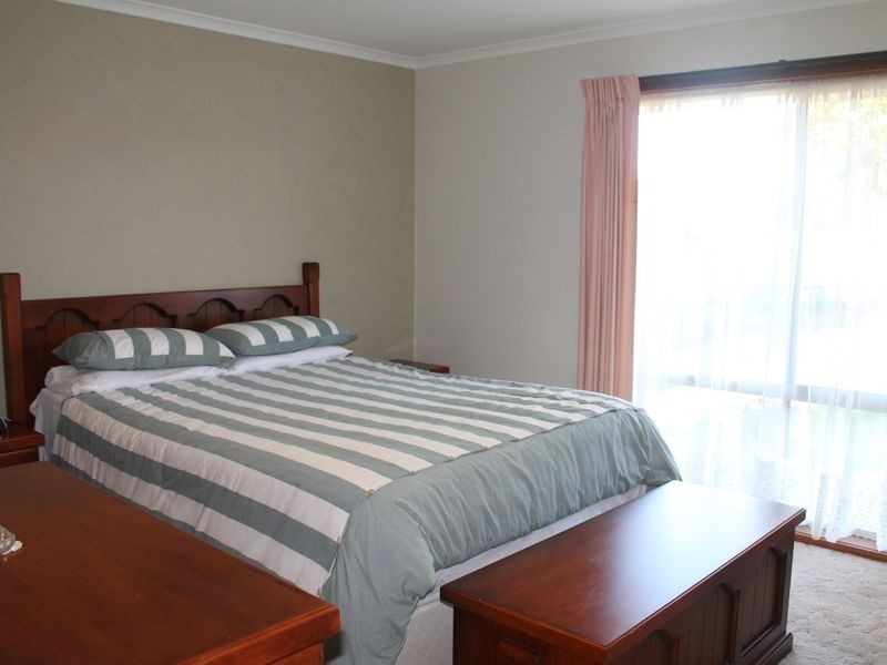 10 Morekana Crescent, Bairnsdale VIC 3875