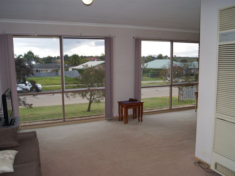 64 Balmoral Crescent, Bairnsdale VIC 3875