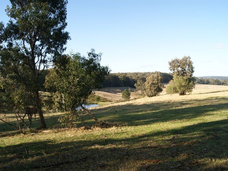 10 Holes Road, Mount Taylor VIC 3875