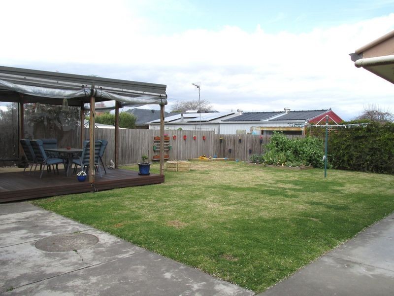 14 Mary Street, Bairnsdale VIC 3875