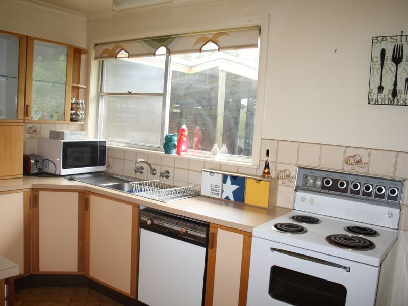 29 Cameron Cresent, Bairnsdale VIC 3875