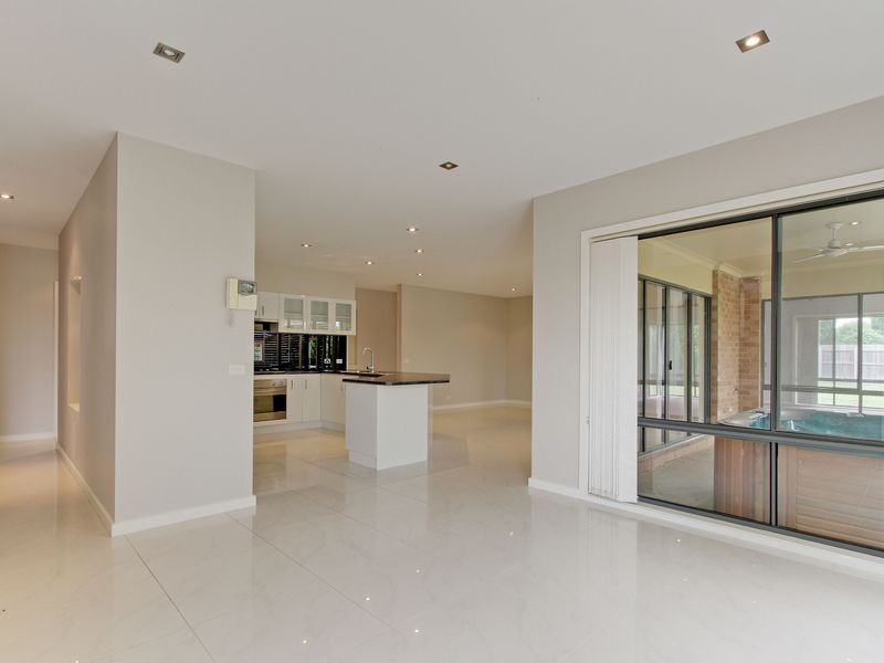 24 Deakin Avenue, Bairnsdale VIC 3875