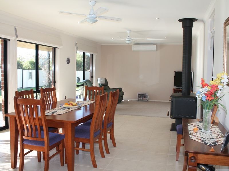 68 Gatehouse Drive, Bairnsdale VIC 3875