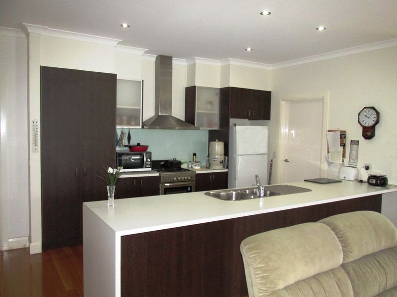 2/12B Balmoral Cresent, Bairnsdale VIC 3875