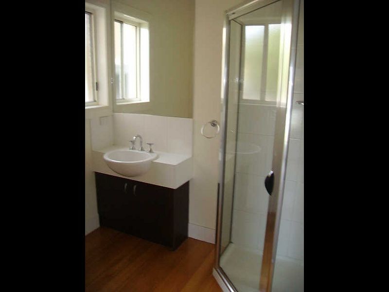 2/12B Balmoral Cresent, Bairnsdale VIC 3875