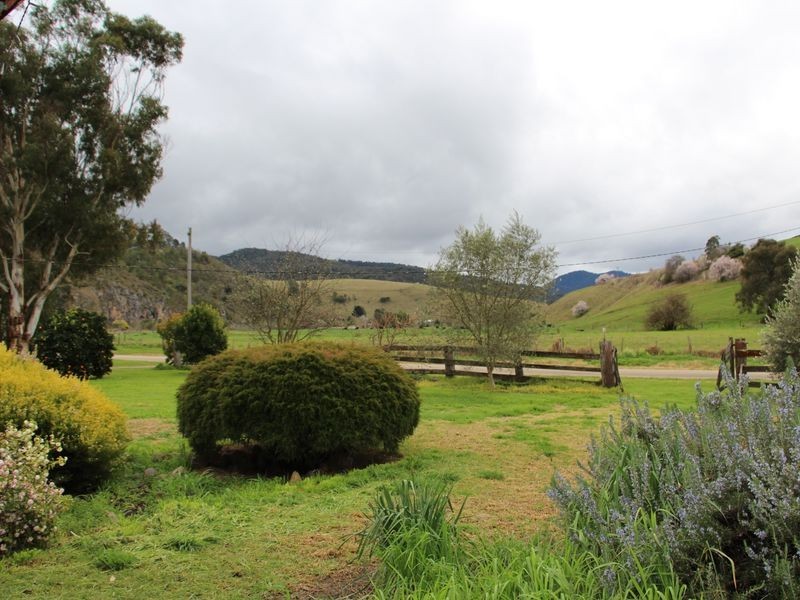 No 9 Saleyard Road, Buchan VIC 3885