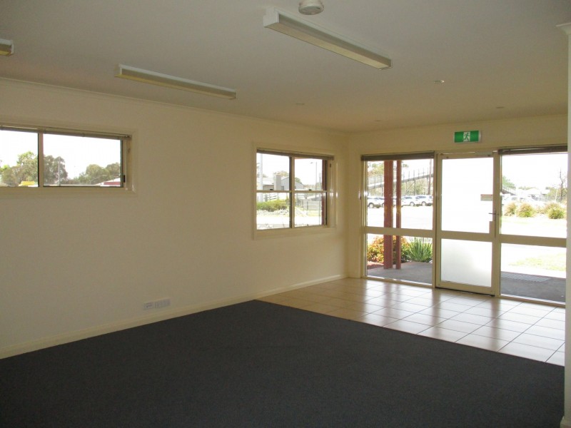 142 MacLeod Street, Bairnsdale VIC 3875