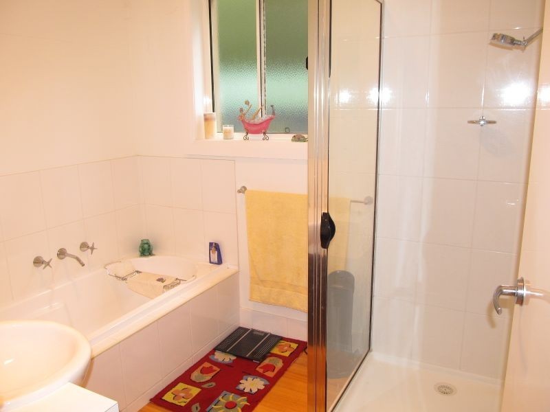 1/12B Balmoral Crescent, Bairnsdale VIC 3875