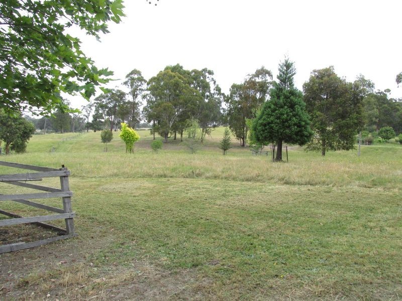 127 Bethross Drive, Tambo Upper VIC 3885