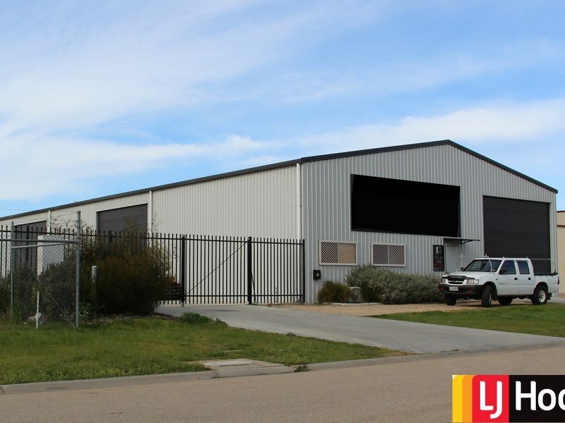 15 Radford Place, Bairnsdale VIC 3875