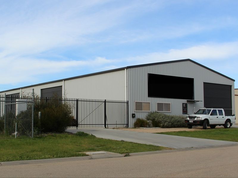 15 Radford Place, Bairnsdale VIC 3875