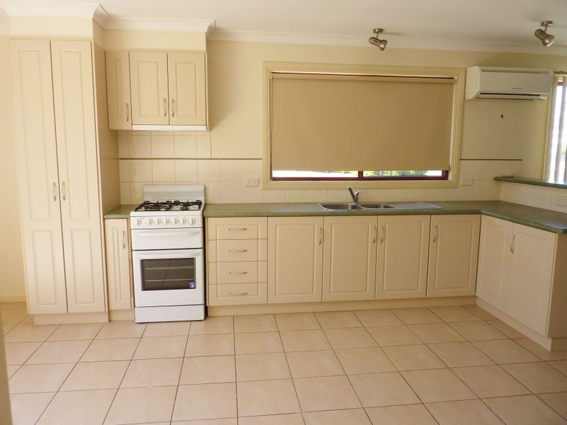 1/150 Princes Highway, Lucknow VIC 3875