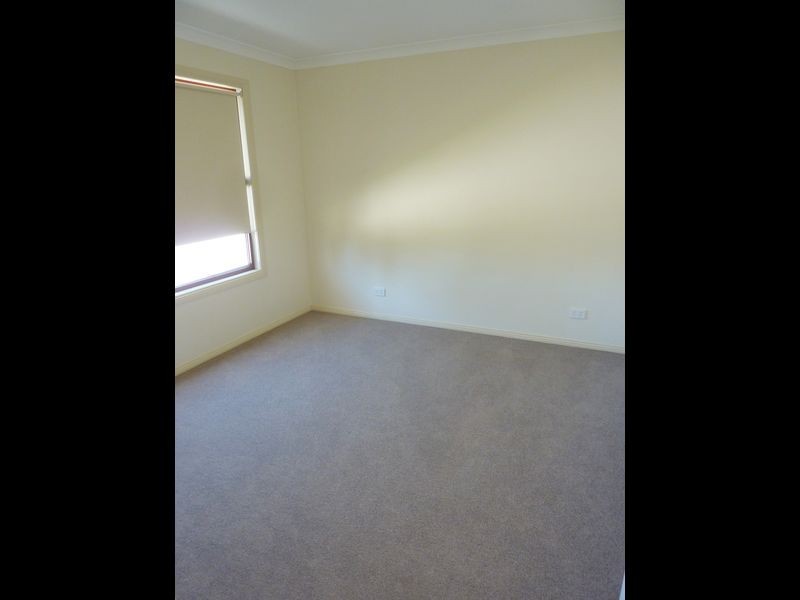 1/150 Princes Highway, Lucknow VIC 3875