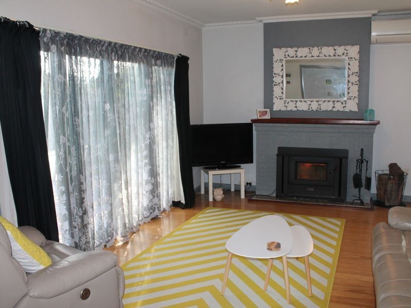 5 Day Street, Bairnsdale VIC 3875