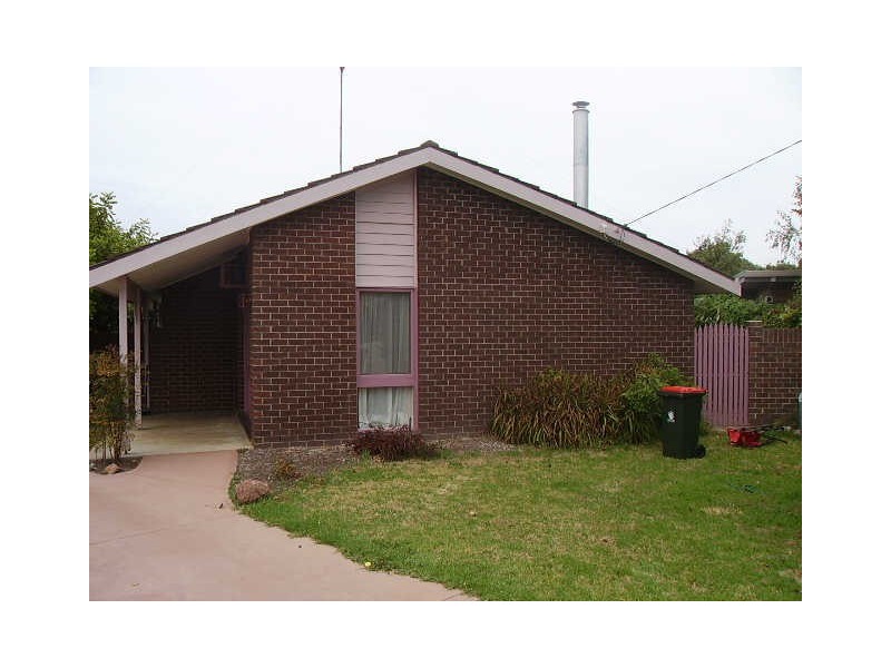 8 Beckley Court, Bairnsdale VIC 3875