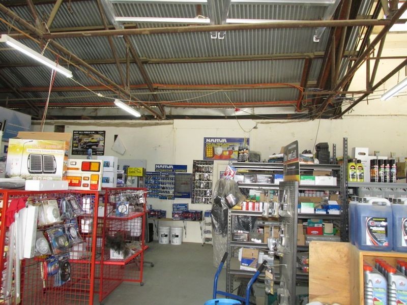 1 & 7/2 MacLeod Street, Bairnsdale VIC 3875