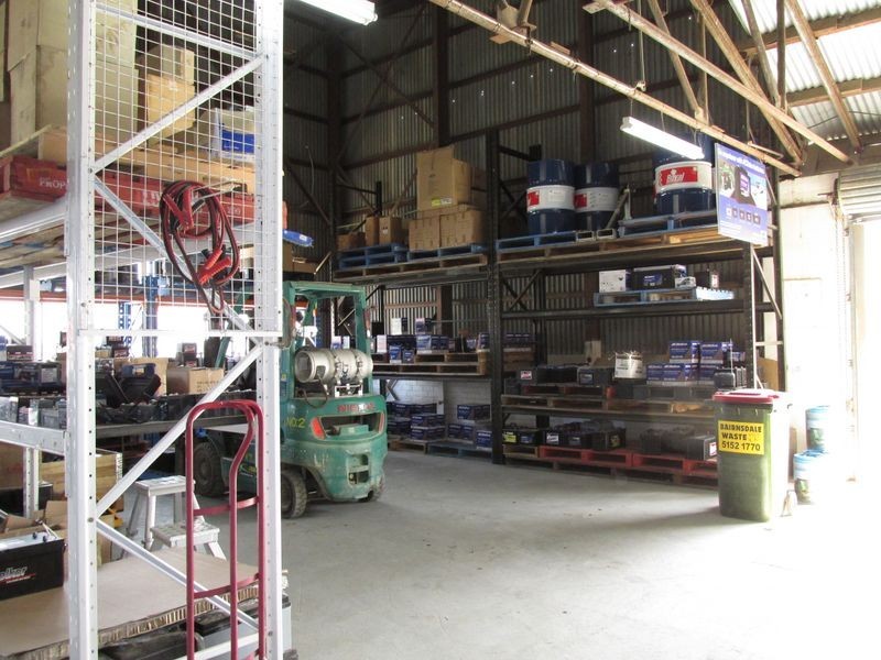 1 & 7/2 MacLeod Street, Bairnsdale VIC 3875