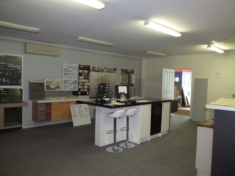 1 & 7/2 MacLeod Street, Bairnsdale VIC 3875