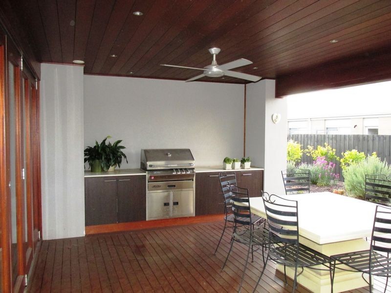 60 Flinns Road, Eastwood VIC 3875