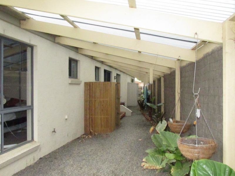 9 The Grange, Bairnsdale VIC 3875