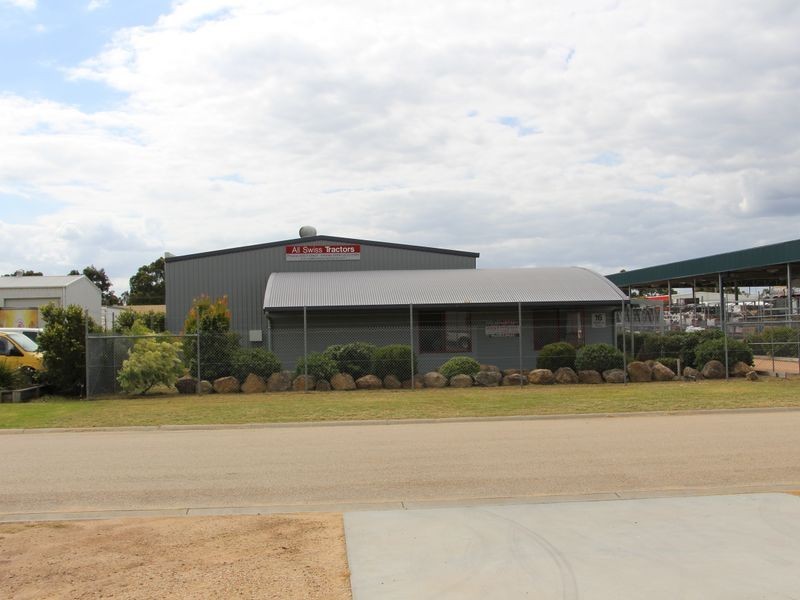 16 Radford Palce, Bairnsdale VIC 3875