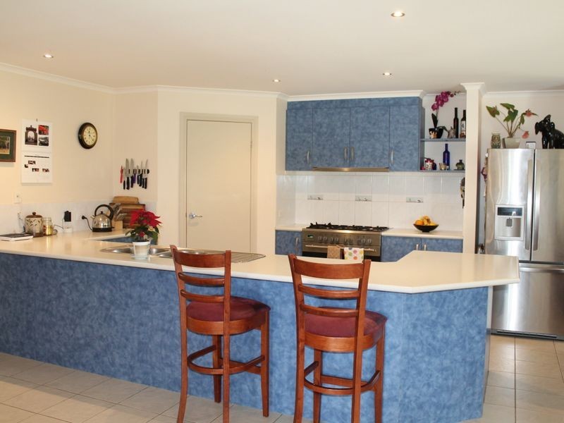 22 Deakin Avenue, Bairnsdale VIC 3875