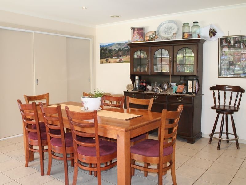 22 Deakin Avenue, Bairnsdale VIC 3875