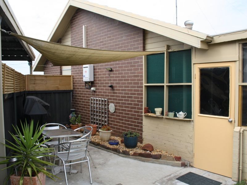 8 Moon Court, Bairnsdale VIC 3875