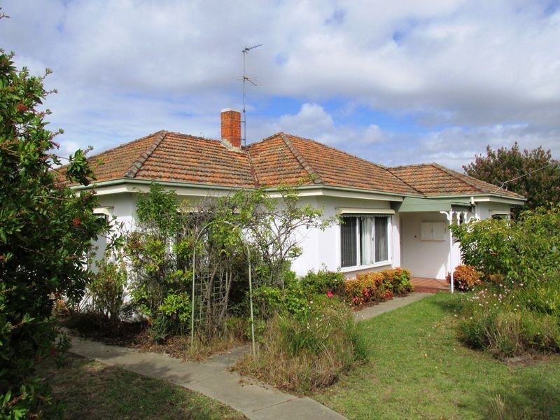 56 Ligar Street, Bairnsdale VIC 3875