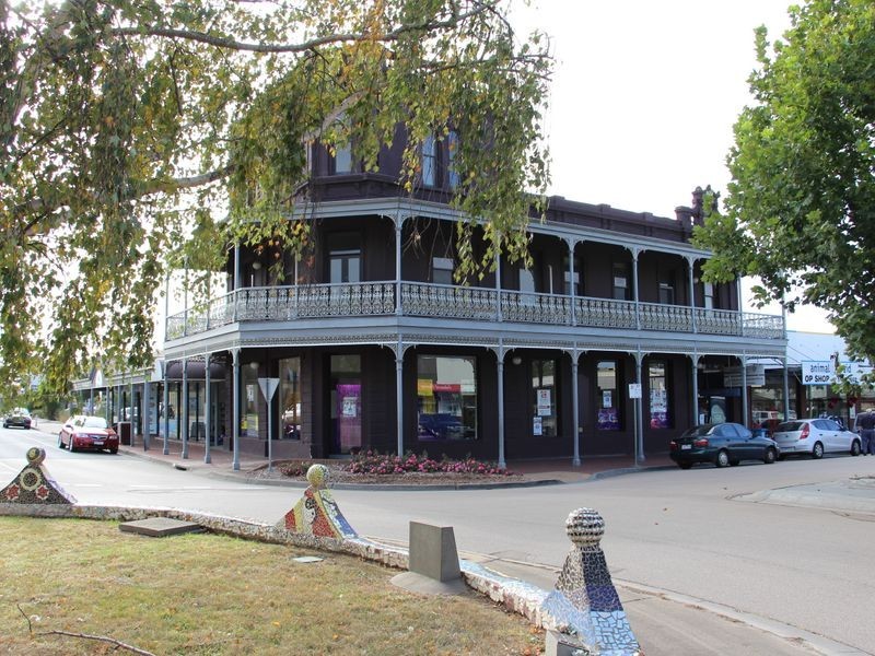 5 Bailey Street, Bairnsdale VIC 3875