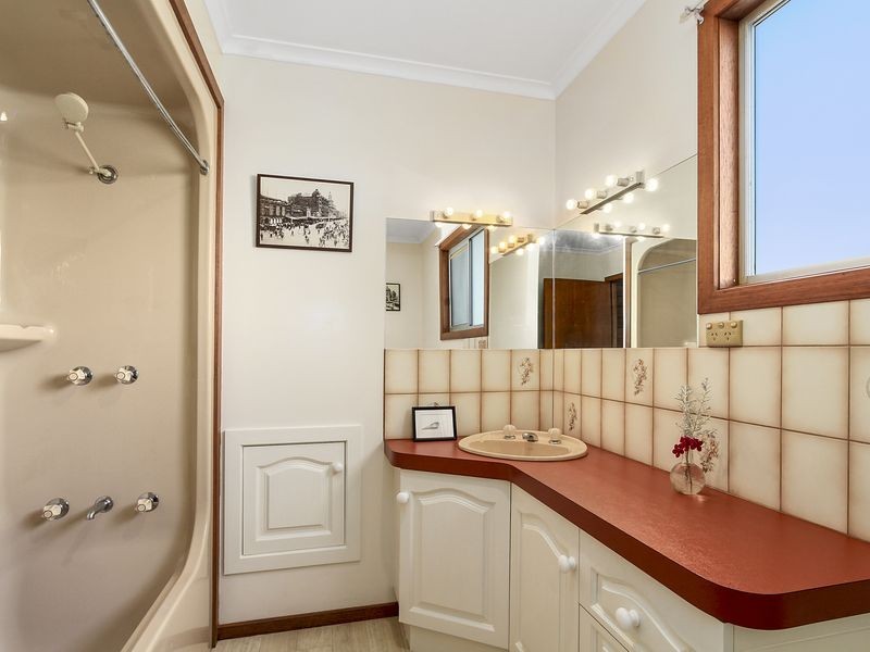 35 Robb Street, Bairnsdale VIC 3875