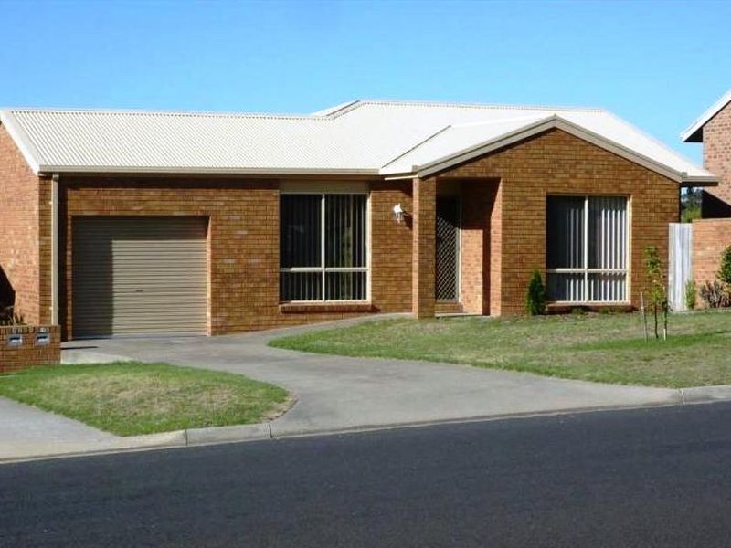 10 Bent Street, Bairnsdale VIC 3875