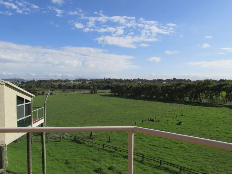 10 Bent Street, Bairnsdale VIC 3875