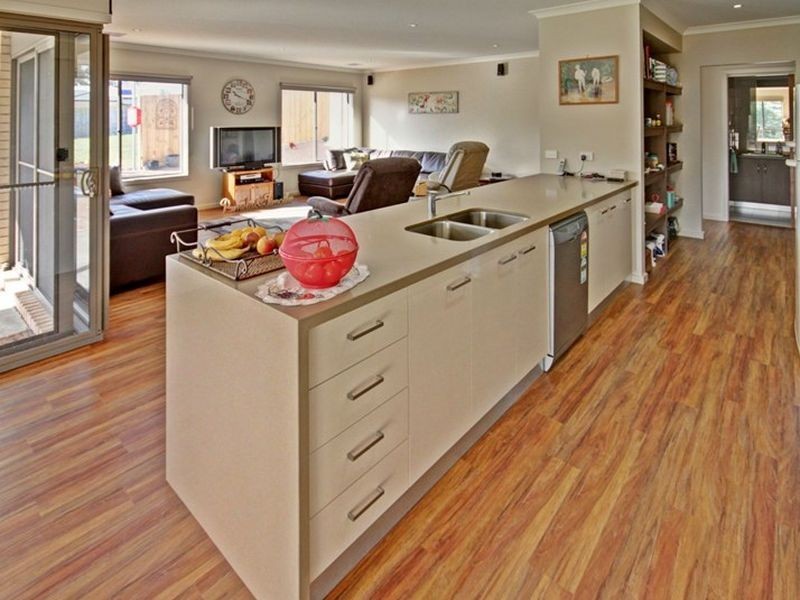 45 Lorimer Drive, Bairnsdale VIC 3875